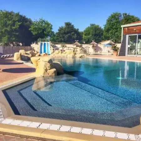 Кемпинг 5 Etoiles - Piscine - Eeaiba