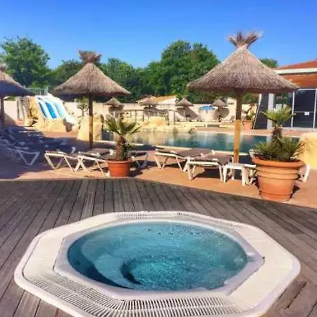 5 Etoiles - Piscine - Eeaiba Кемпинг Сен-Жорж-д'Олерон